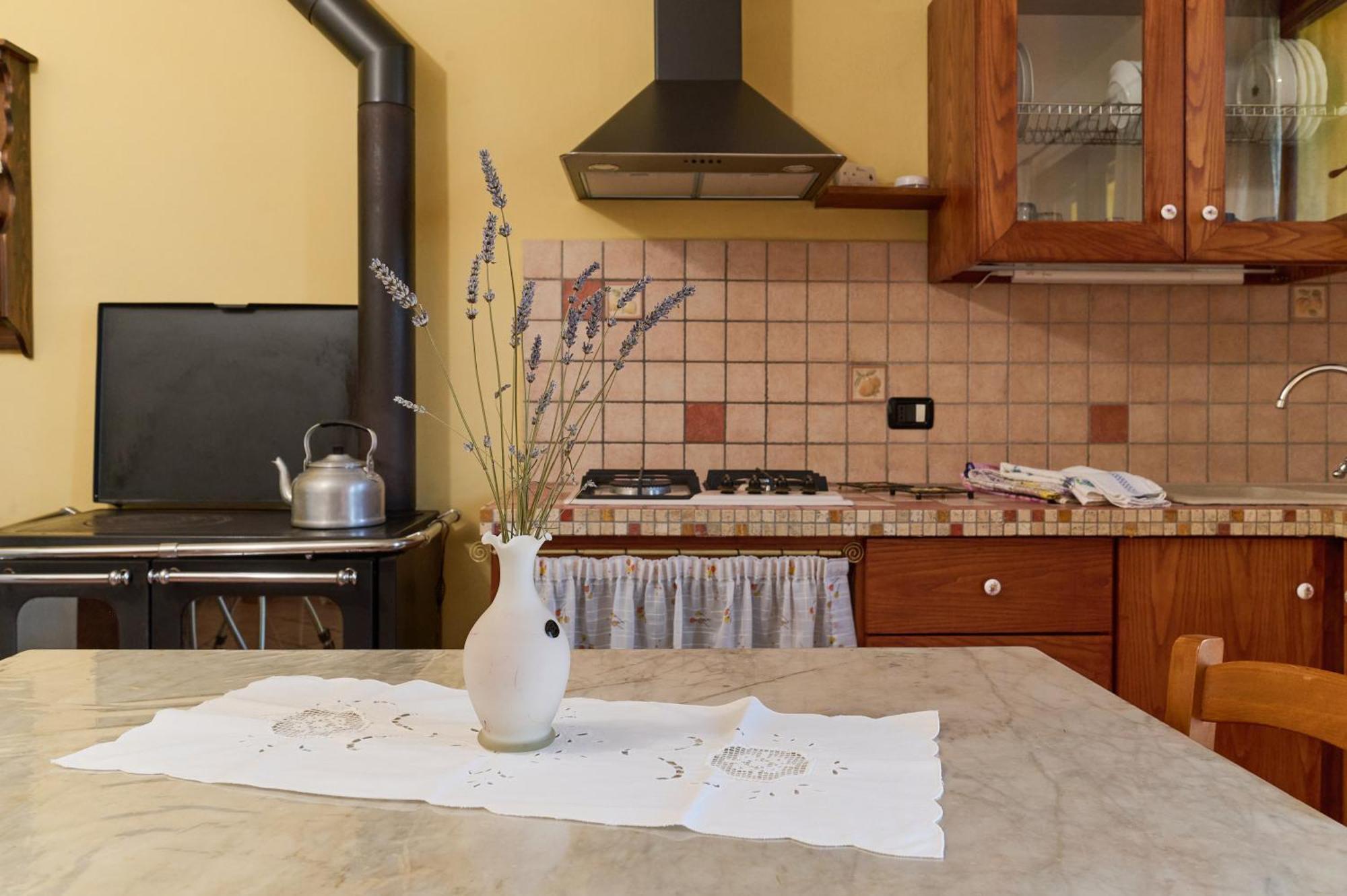 Apartamento Monolocale Di Meo Suvereto Exterior foto